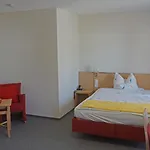 Steakhüsli Hotel-restaurant 3*