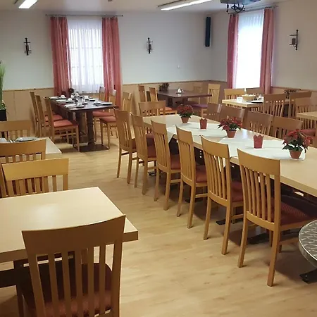 Отель Steakhuesli Hotel-Restaurant 3*